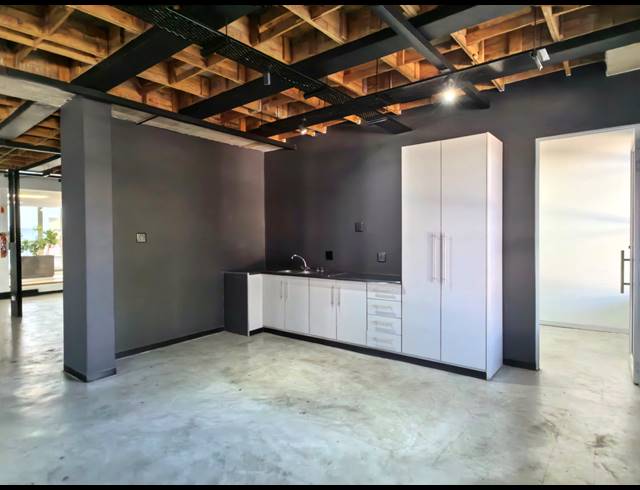 29M² OFFICE TO LET IN CRAIGHALL